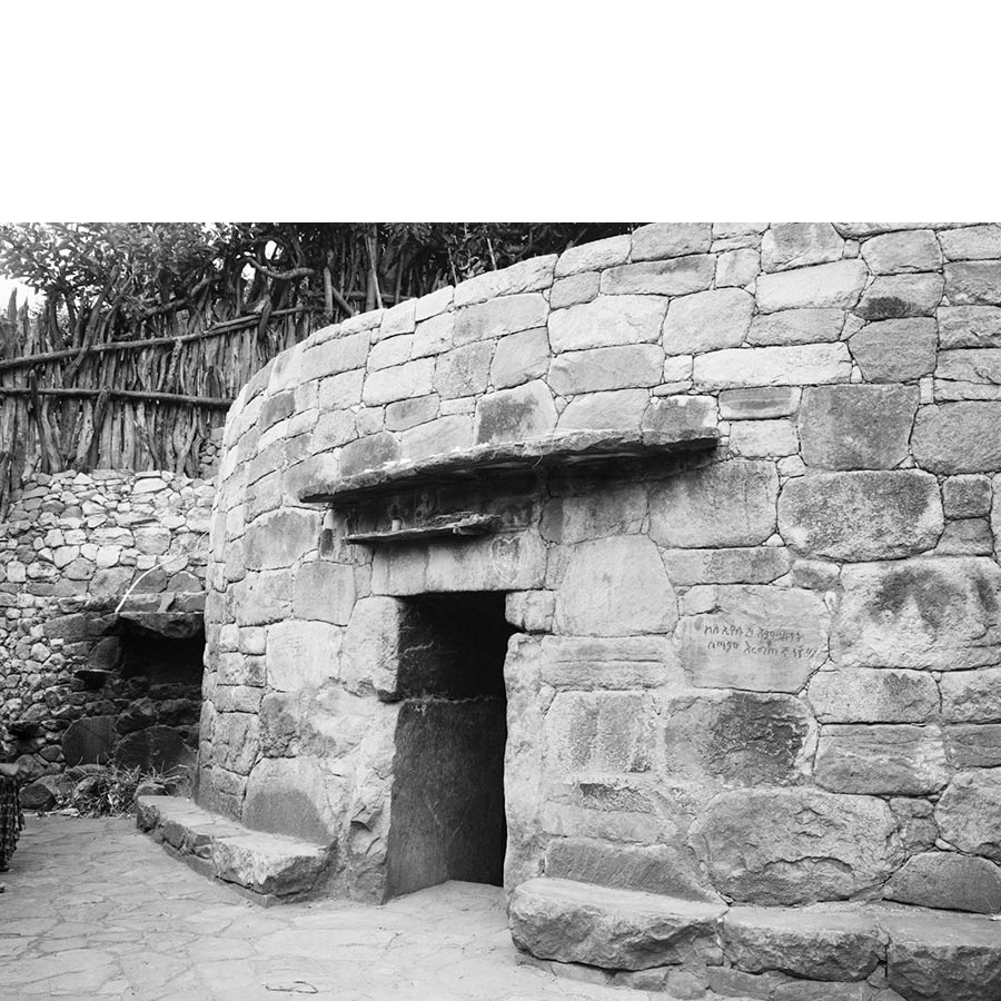 Structures